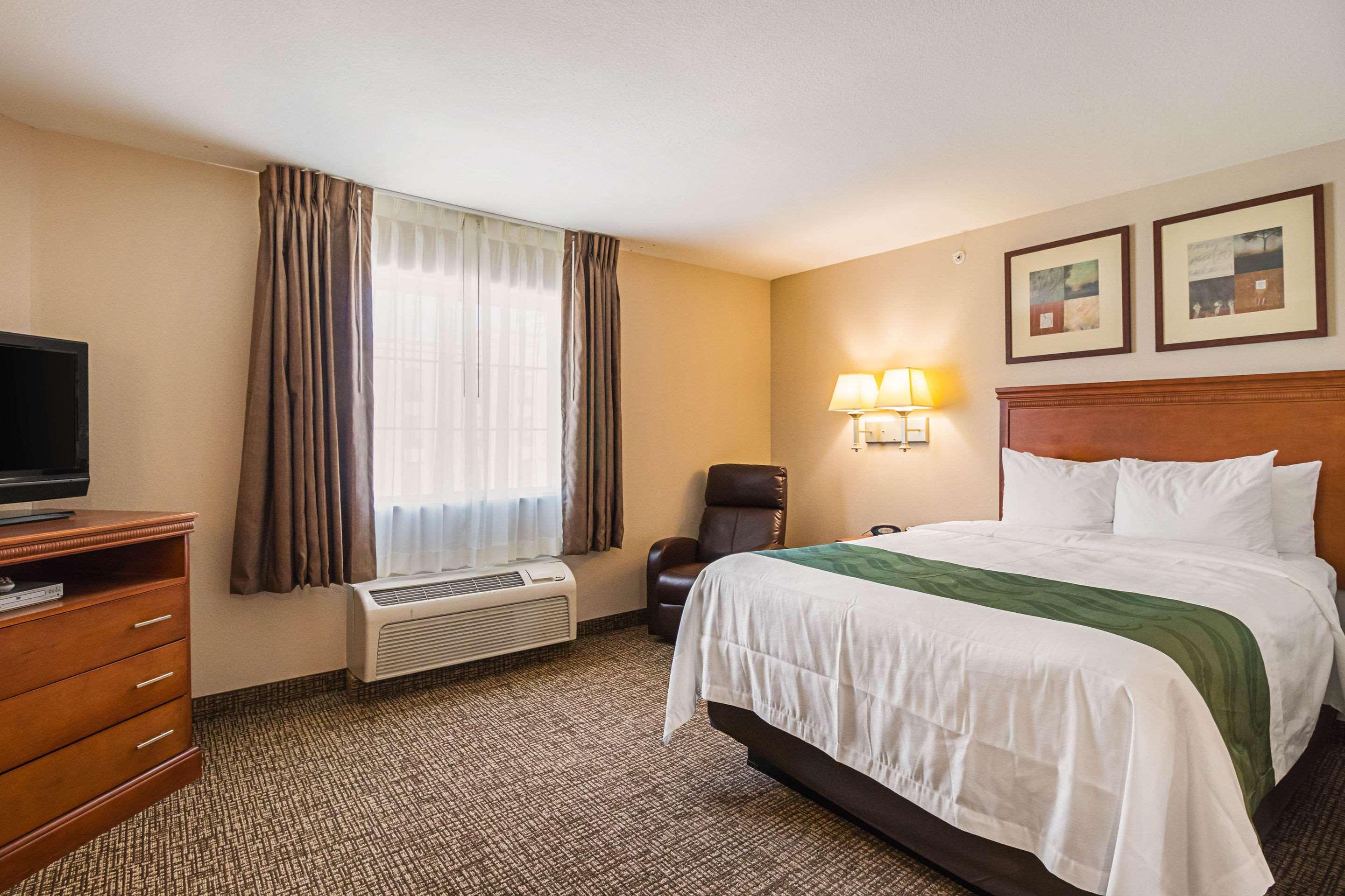 Suburban Extended Stay Hotel Waterloo - Cedar Falls - Cedar Valley Экстерьер фото