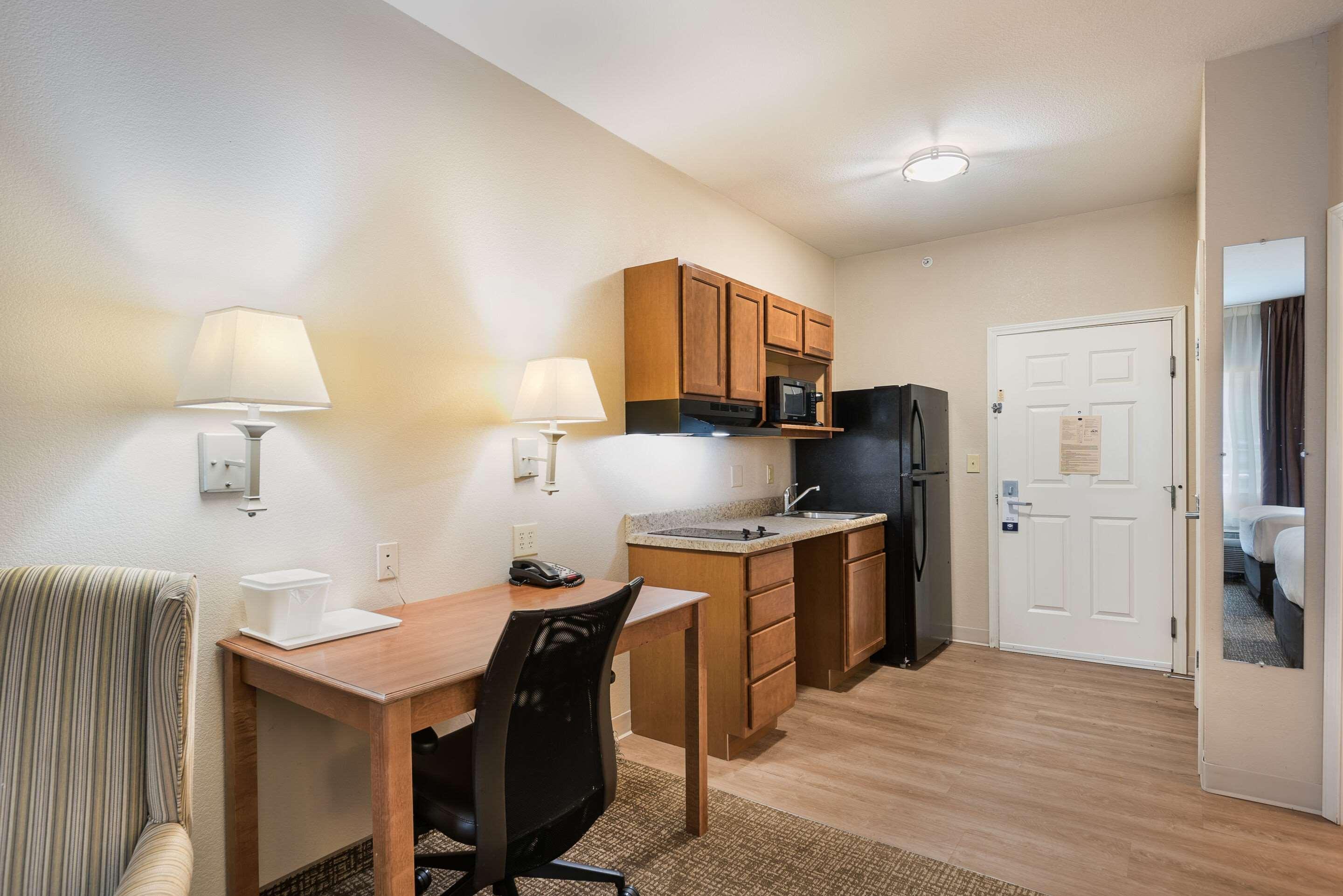 Suburban Extended Stay Hotel Waterloo - Cedar Falls - Cedar Valley Экстерьер фото