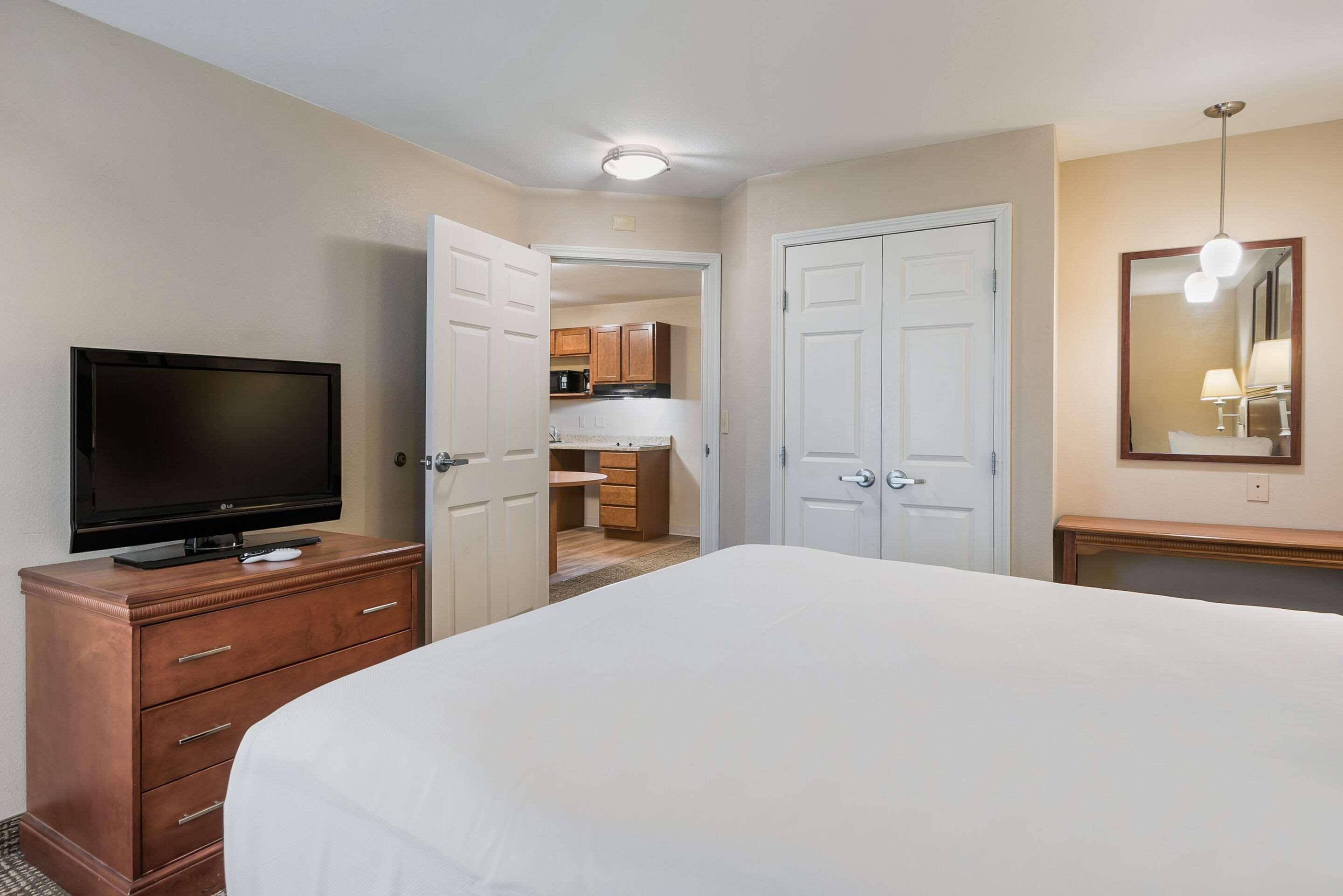 Suburban Extended Stay Hotel Waterloo - Cedar Falls - Cedar Valley Экстерьер фото