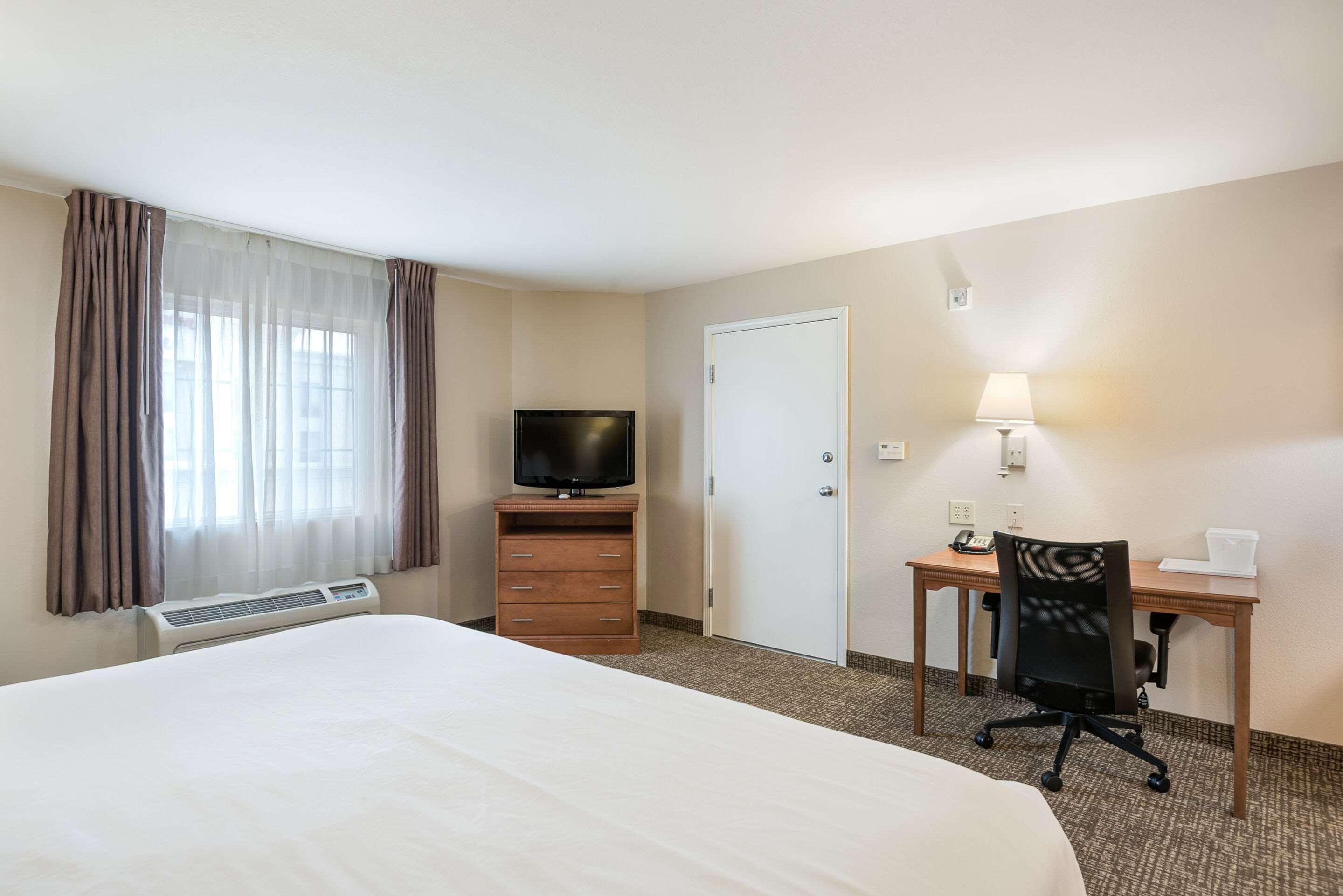 Suburban Extended Stay Hotel Waterloo - Cedar Falls - Cedar Valley Экстерьер фото